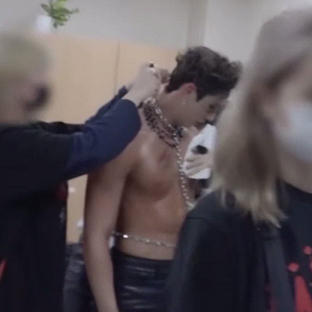 im22wbu's tweet photo. YOU WISH THAT WAS YOU, HUH? https://t.co/IeL8hzf2bw