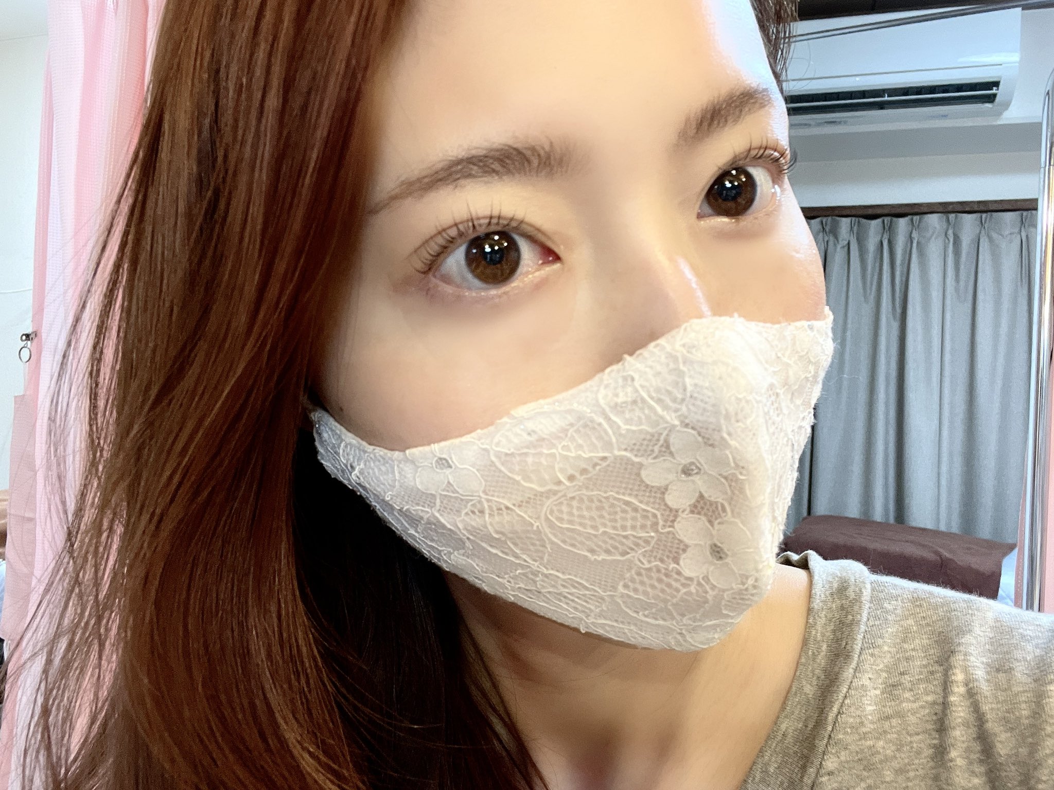 松田唯花 Yuika Matsuda 上手で 安くて 早い 3拍子揃った池袋のサロン スプランドール 何度も上下のまつ毛 パーマを施術してもらっています 再来はまつ毛上下で 4400 カールの角度を5段階から選べるので理想の仕上がりのまつ毛を実現 オプションの
