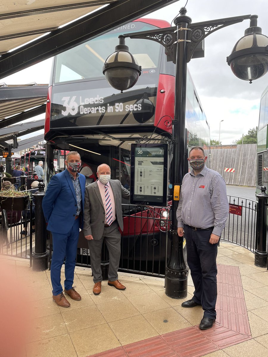 Hartley_Johnboy's tweet photo. Extremely pleased to present our new E-Ink RTI solar powered display unit to @alextransdev earlier, yet another innovative and collaborative project delivered by @McKennaBrothers @luminator_ https://t.co/hF0Spql3FN