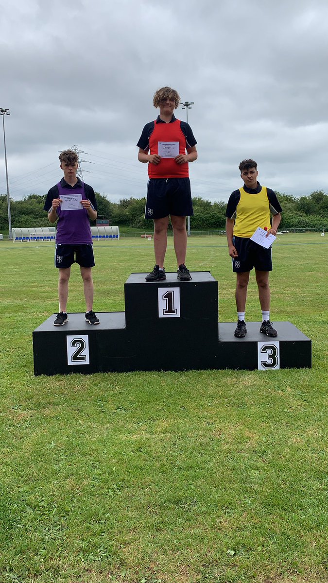 churchdownPE's tweet photo. Year 9 boys’ discus🥇Blake🥈Max 🥉Addy https://t.co/eYyngOzYJS