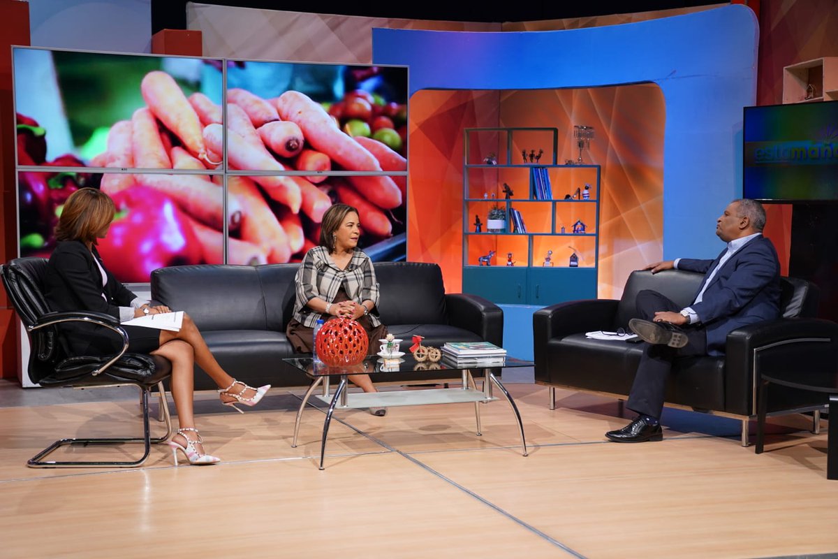 rtvdcanal17's tweet photo. En #EstaMañana nos acompaña Clara González, economista.

Tema: Mesa de Trabajo reducción de precios. #RTVD17 https://t.co/x9ozgNBK22