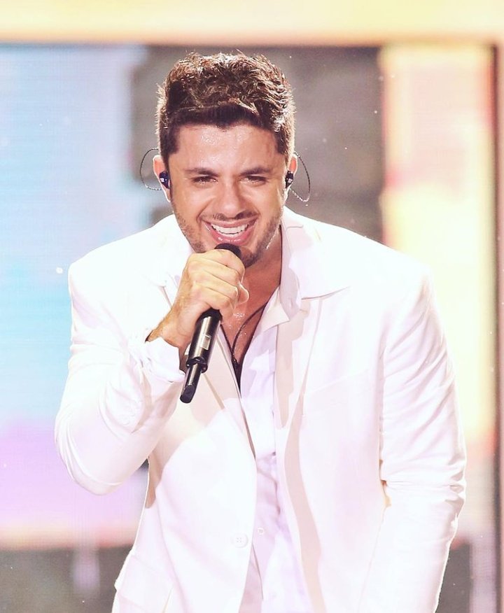VSertanejo's tweet photo. Hoje completa 6 anos desde que o Cristiano Araújo se foi... 

Foi embora muito cedo mas vai ser sempre lembrado, marcou demais a vida de muita gente ❤️🙏 https://t.co/ZCiVr18VnG