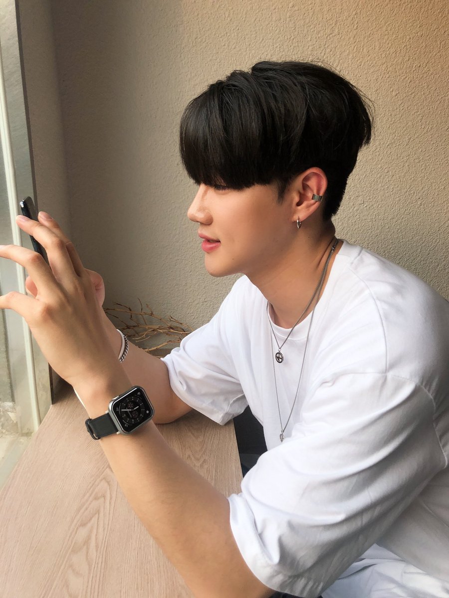 saebomohc's tweet photo. 봄나잇👋🏻 https://t.co/UOaPcIYefc