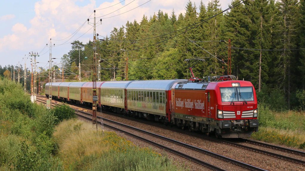 New night train from Berlin to Copenhagen and Stockholm starts on Monday.