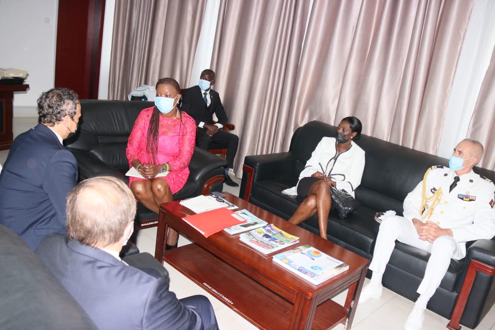 The Deputy Minister of Foreign Affairs and International Cooperation, Hon. Mamadi Gobeh-Kamara received letters of credentials from the Ambassador designate of France to Sierra Leone, Ambassador  Marc Fonbaustier.