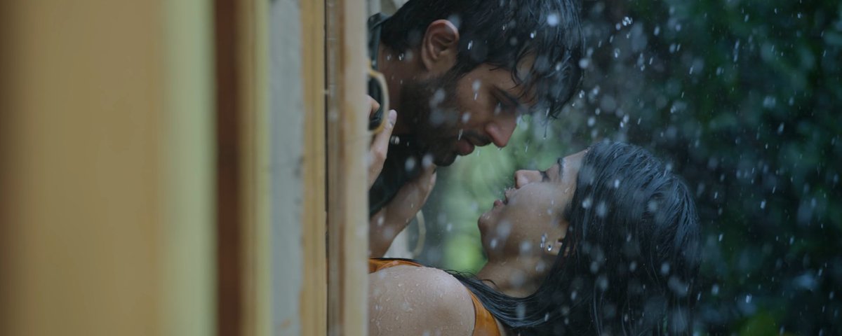 Abin__kk's tweet photo. This song😍🤍

Bᴏʙʙʏ×ʟɪʟʟʏ 🤍

#3MLikesForDearComradeHindi

@Thedeverakonda | #VijayDeverakonda
#Liger https://t.co/8hTqozraZb