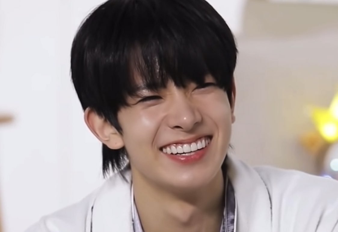 ihs_heeseung's tweet photo. 🥲🤍

#HEESEUNG #희승 
@ENHYPEN_members @ENHYPEN https://t.co/rARu5t6CVY