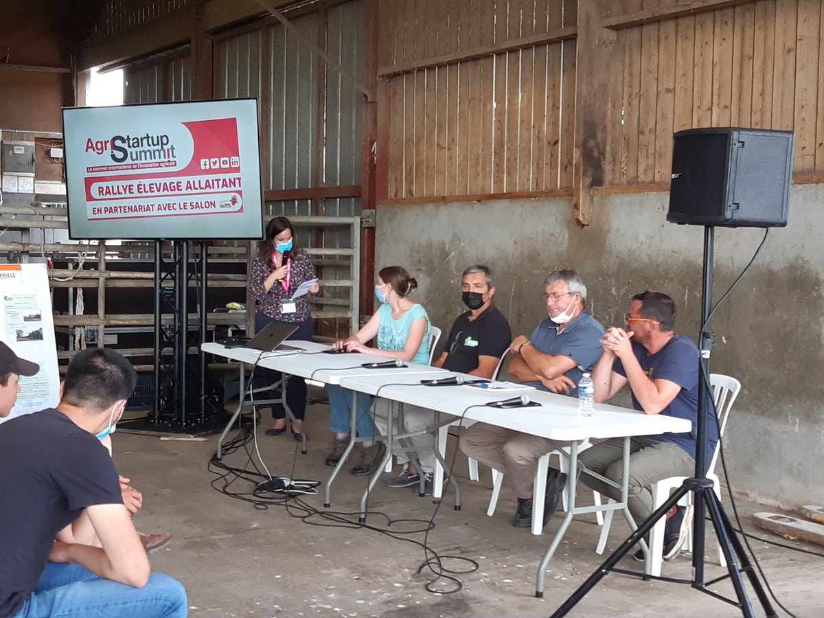 #Rallye #élevage  #allaitant 
on enchaîne avec la 1ère conférence "Bâtiment- Alternatives à la paille : quelles solutions globales les plus adaptées ?"
Il y a foule à la ferme expérimentale des Établières.

Diffusion en ligne le 29 juin.
#Vendée 
#CGA
#Infagri85 
<a href="/TechElevage/">Tech Elevage</a>