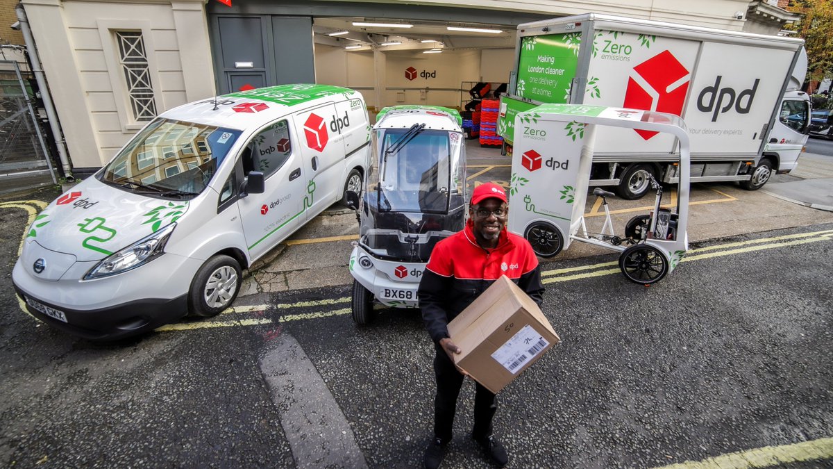 Geopost_news's tweet photo. #DidYouKnow: we deployed 1,163 low-emission vehicles across Europe in 2020! Find more 2020 #DPDFacts in our Corporate Social Responsibility Report: https://t.co/2EUyJdq2QA #TogetherAndBeyond https://t.co/aGB3rHMaHI