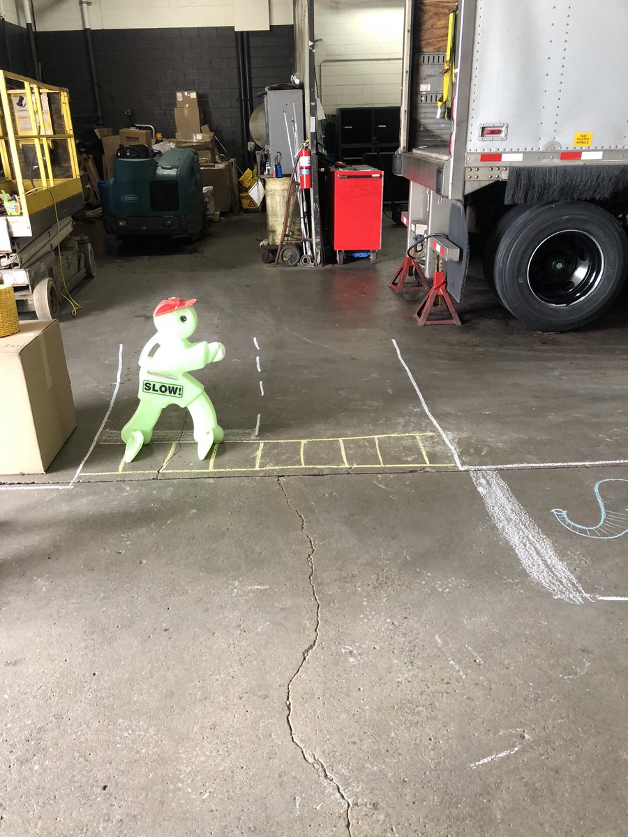 swindall_m's tweet photo. Clearing Intersections Activity in Livonia North this morning with Rookie Camp.  Pedestrians, bicyclists and Elephants oh my! Be prepared, expect the unexpected look left, right, left and rock and roll! Thank you Gary, Aaron and Cory! https://t.co/v96f8EYuic