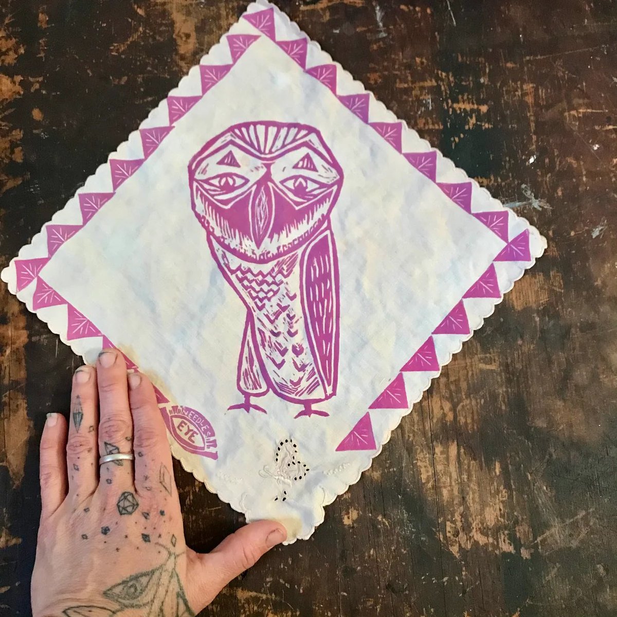 TheBigCrafty's tweet photo. Excited to see the wonderful @jentoledo.art @_needles_eye @ninakawar & @sewgnar ❤️ July 11 at #packsquarepark ❤️ THANKS to @AVLartscouncil @cityofasheville & @exploreasheville ❤️ #thebigcrafty #artfair #avl #avlart https://t.co/IUA2fa4baa