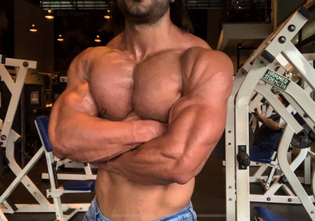 AlphaLord88's tweet photo. https://t.co/3TZnSrxmSF

#SaturdayVibes  #onlyfansdmv #onlyfansmen
#gay 
#muscle
#gaylife
#onlyfans
#onlyfansgay
#onlyfansmodel
#lgbt
#gayboy
#lgbtq
#love
#gayman
#gaypride
#FinDom #alphadom #AlphaMen #bodybuilding #findomworship #hot #cashmaster #MuscleHunk https://t.co/SRoSkvJMUo