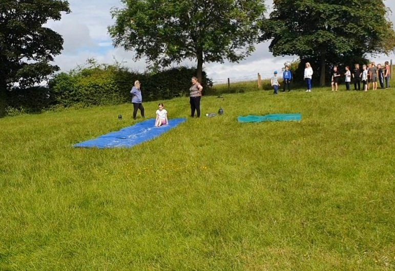 MrsNicholsonCPS's tweet photo. 10 - 11am: Slip &amp; Slide 🌊 @carronshoreps #CPSFunDay https://t.co/1oqQJJKcbP