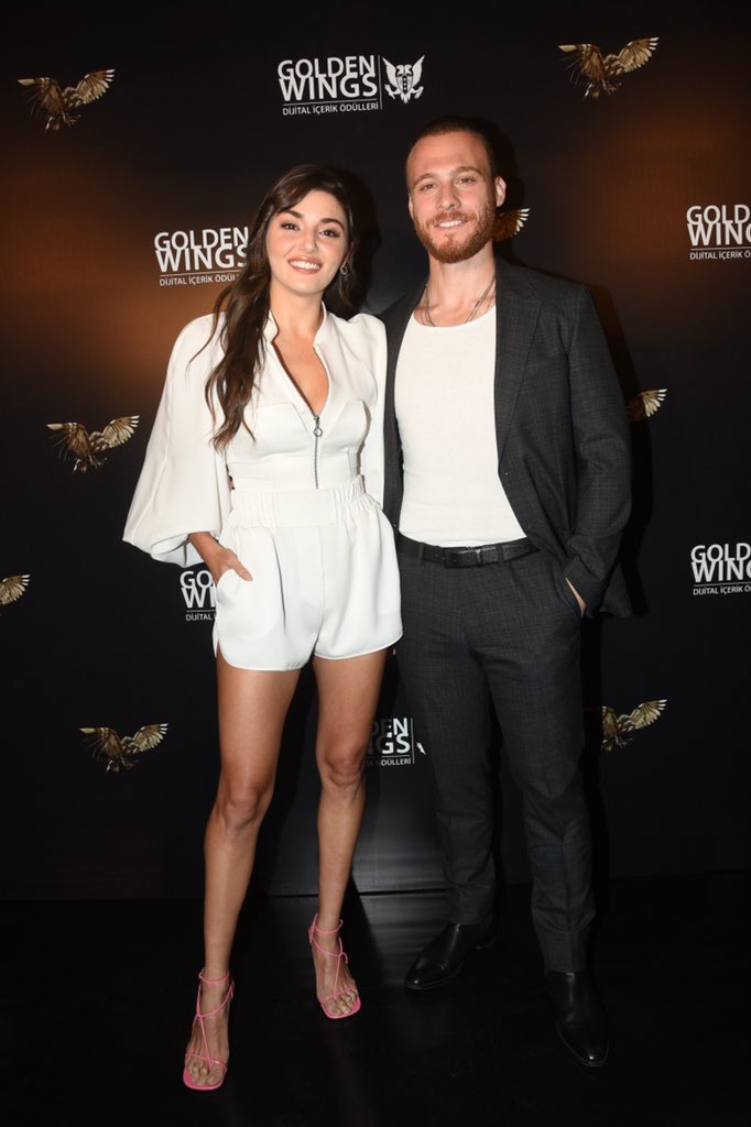 mfyapimtv's tweet photo. Nice ödüllere #HandeErçel ve #KeremBürsin ! 🎈 

#SenÇalKapımı @girneamerican https://t.co/ajgFJEbrBX