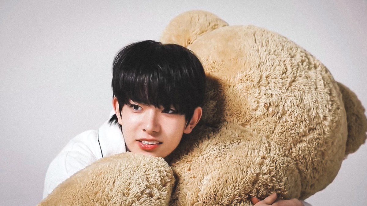 hourlylhs's tweet photo. too pure #HEESEUNG #희승 https://t.co/7nAbQis8K9