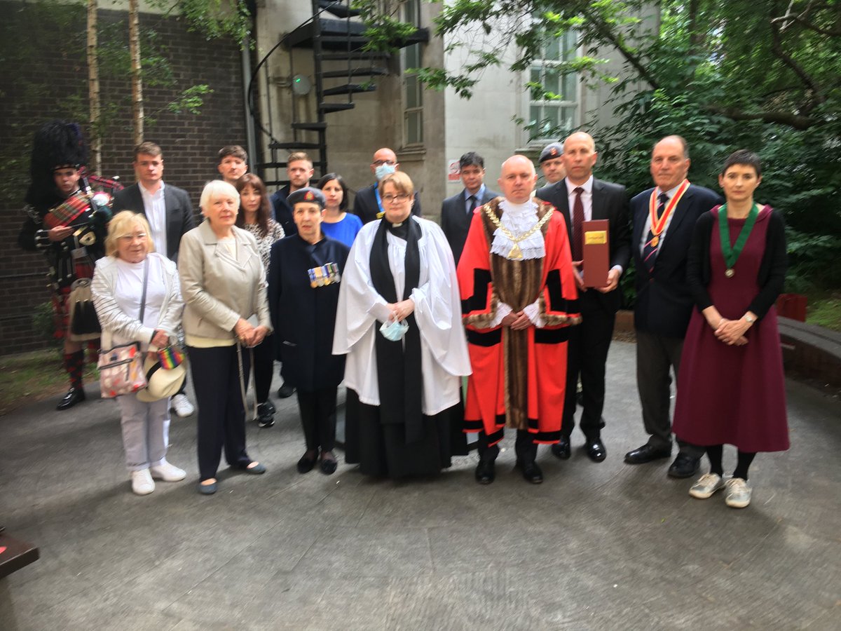 Simon Hughes (@simonhughes) on Twitter photo <a href="/GSTTnhs/">Guy's and St Thomas'</a> <a href="/lb_southwark/">Southwark Council</a> <a href="/Southwarkcathed/">Southwark Cathedral</a> After yesterday’s thanksgiving service, today Rev Mia Hilborn,Guy’s Chaplain,led the service to place the ashes of our dear friend Denise Capstick Matron, Major & Mayor- in her final resting place.RIP. <a href="/GSTTnhs/">Guy's and St Thomas'</a> <a href="/lb_southwark/">Southwark Council</a> <a href="/Southwarkcathed/">Southwark Cathedral</a> After yesterday’s thanksgiving service, today Rev Mia Hilborn,Guy’s Chaplain,led the service to place the ashes of our dear friend Denise Capstick Matron, Major & Mayor- in her final resting place.RIP.