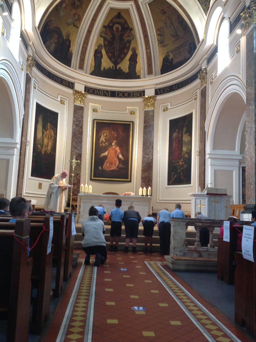 philip_bede's tweet photo. Year 3 Enrollment Mass who will shortly begin their First Holy Communion programme.  #HolyCommunion #Year3 #StPhilipNeri https://t.co/gLe7luKugm