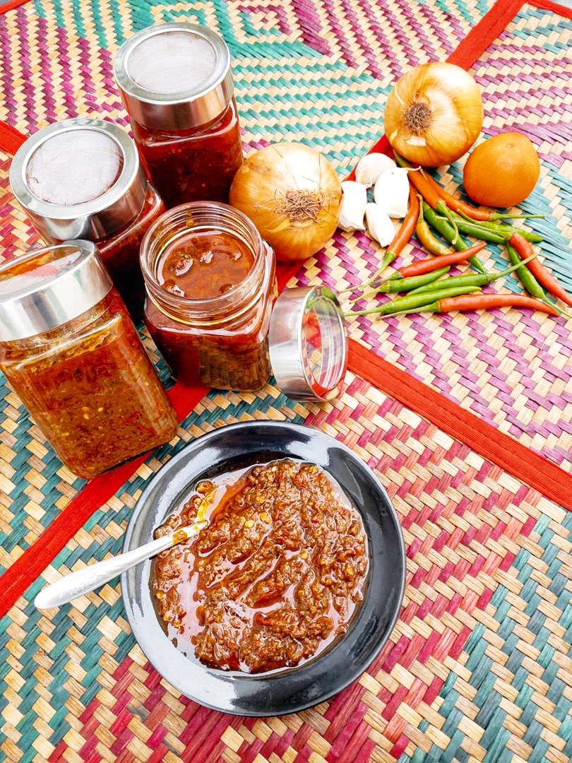Twt_Cyberjaya's tweet photo. Semalam ada beli sambal penyet Kak Mah dari Cyberjaya Eats. Memang sedap ya makan dengan nasi. Sambal tu cukup rasa pedas. https://t.co/AGh6hFyZzv