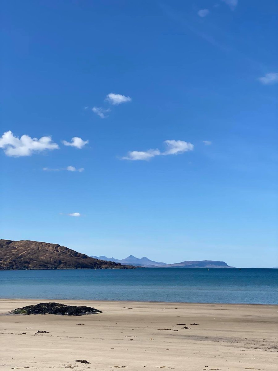 bnagfoghlam's tweet photo. Abair àite airson teagasg anns a’ Ghàidhlig – Àth Tharracail a’ sireadh neach-teagaisg airson BS1-BS3 Cuir fios @AcharacleP @HighlandCouncil #Gàidhlig #cleachdi #ardnamurchan #acharacle #strontian https://t.co/n2ZHhKHipc