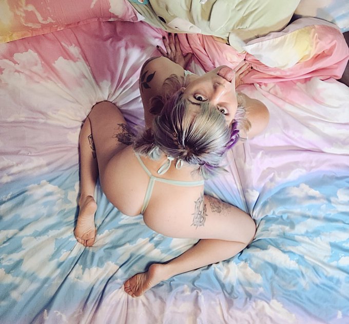 Pastel princess 💕 https://t.co/CPFww3AIa4<a href="/tag/mvsales"class="tags"><span>#mvsales</span></a>