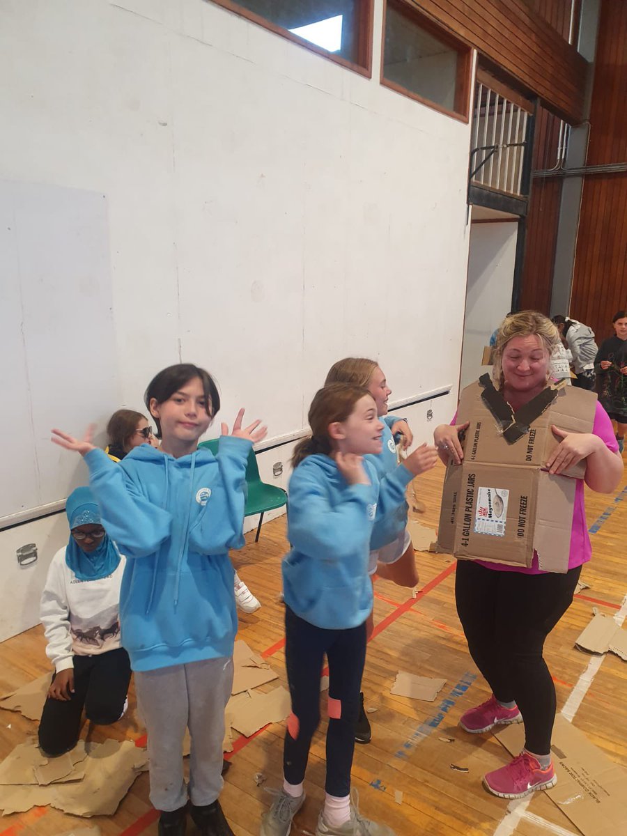 Dress the teacher time 😎