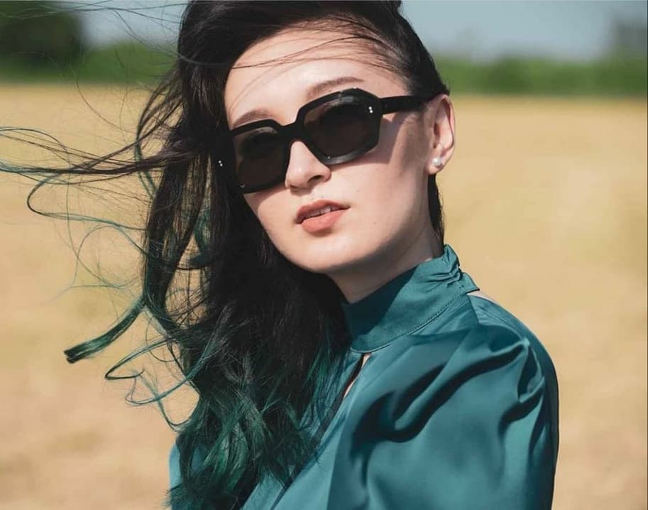 Vinylize Pope II 

#wearthemusic #vinylizeeyewear #lp #blacksunglasses 
📷: insightpulse