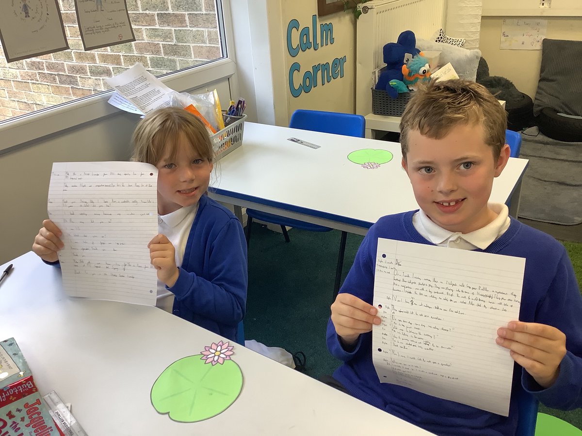 ReinwoodJuniors's tweet image. Take a look at 4L&apos;s newspaper reports and TV scripts of the strange events in the story book: Tuesday by David Wiesner. #RJSEnglish #RJSReadAllAboutIt #RJS4L