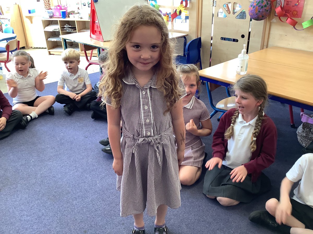 Our very last special person of Primary 1 ❤️⭐️🌈 we all had lots to share about this lovely class member 🌟