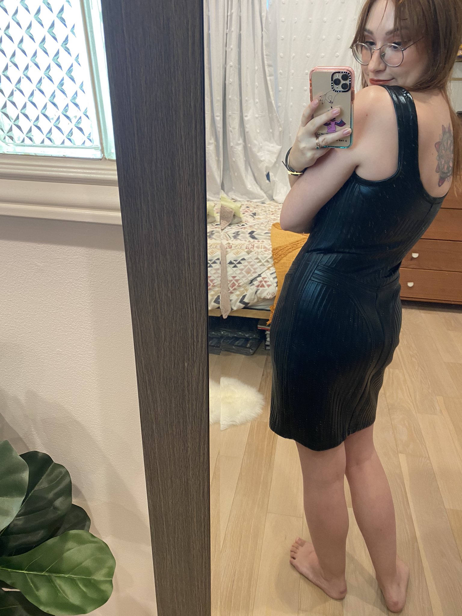 Sam Maggs on Twitter: "Yes it does have the weird butt lines like the