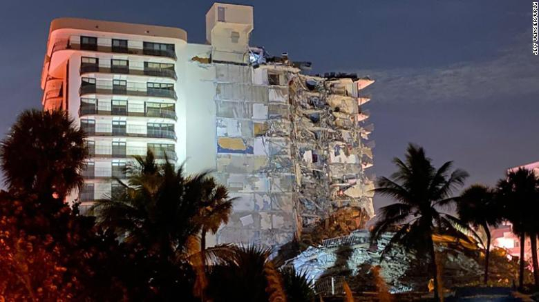 ⚠️ Se desconoce el paradero de 99 personas tras el derrumbe del edificio en el área de Miami cnn.it/35SLTF0
