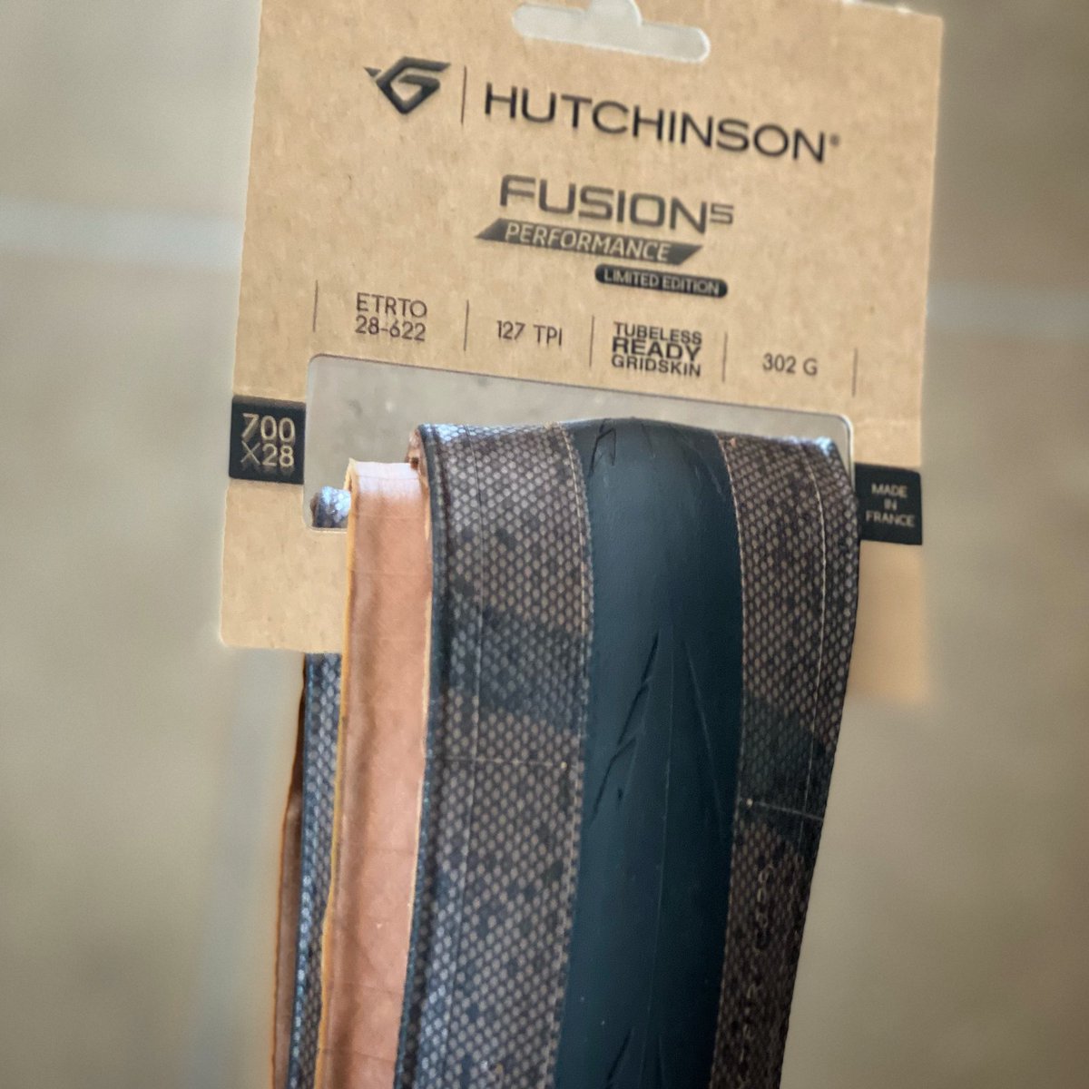 Sportmed (@sportmed_es) on Twitter photo 🆕 <a href="/HUTCHINSONTIRES/">Hutchinson Tires</a> FUSION5 Performance Gridskin Limited Edition.
La nueva cubierta Gridskin destaca por tener:
➕Protección anti pinchazos.
➕Rendimiento.
➕Tracción.
➕Ligero.
#HutchinsonCycling #Gridskin 🆕 <a href="/HUTCHINSONTIRES/">Hutchinson Tires</a> FUSION5 Performance Gridskin Limited Edition.
La nueva cubierta Gridskin destaca por tener:
➕Protección anti pinchazos.
➕Rendimiento.
➕Tracción.
➕Ligero.
#HutchinsonCycling #Gridskin