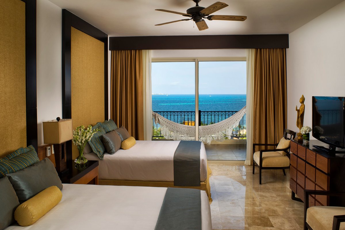 Villa del Palmar Cancún tweet media