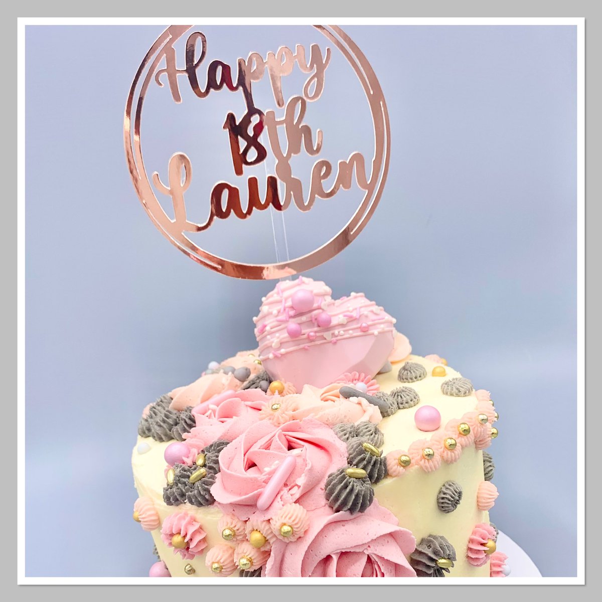 MHBakery's tweet image. Busy week last week baking for birthdays, holy communion &amp;amp; Father’s Day #cakes #baker #smallbusiness