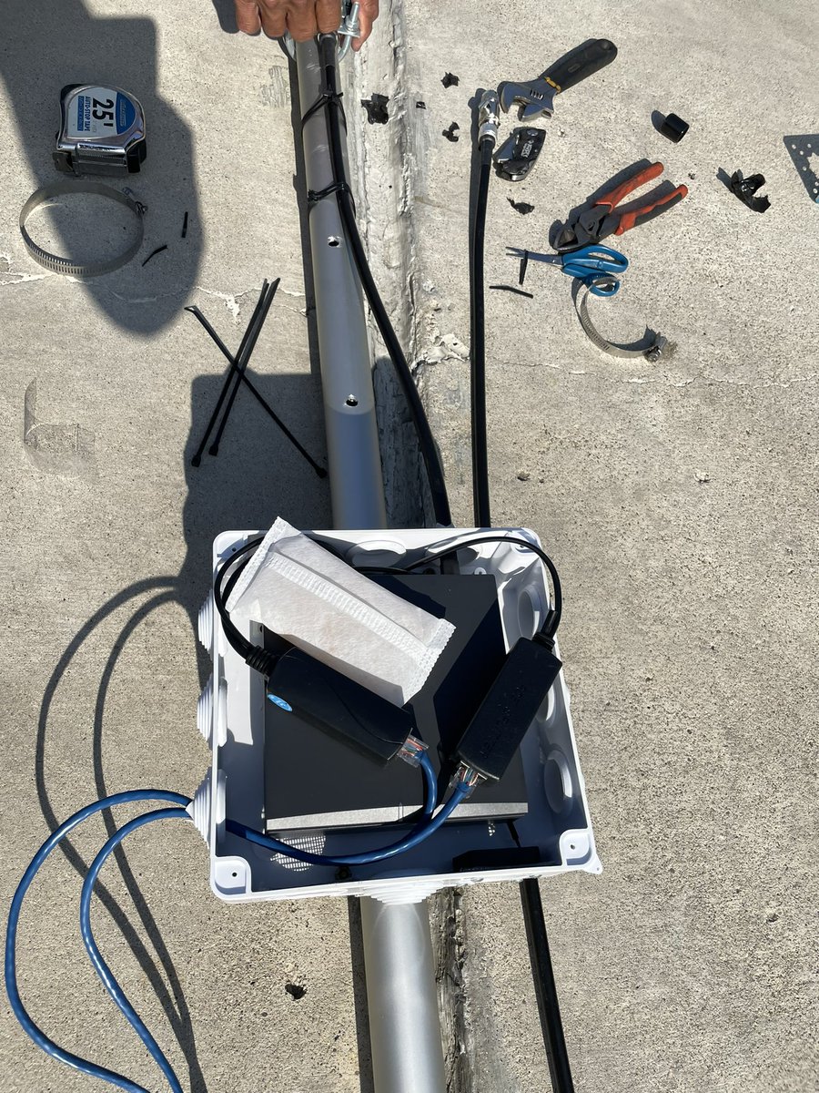 miekodamonkey's tweet photo. @BOBCATiot the higher, the better. Clean setup. https://t.co/chyJ00qAkK