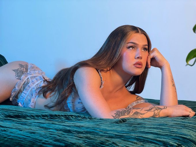 when raindrops fell&hellip;.. 🌧✨ https://t.co/8gh3sv9aKm