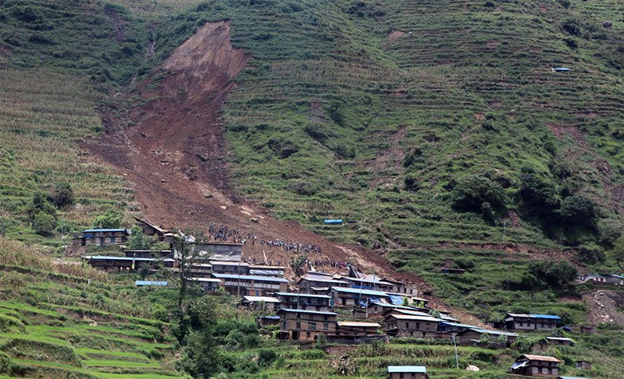 arantec's tweet photo. Landslide-dam outburst flood (#LDOF), a scenario in which rivers are dammed by landslides, triggering flash floods and an important reason to push for the implementation of early warning systems https://t.co/DkcTWIIqcb 📢@OnlineKhabar_En #earlywarning https://t.co/S2Bgzld0nc