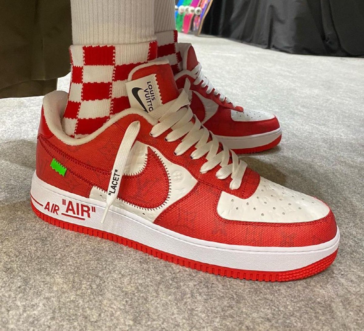 B/R Kicks on Twitter: \