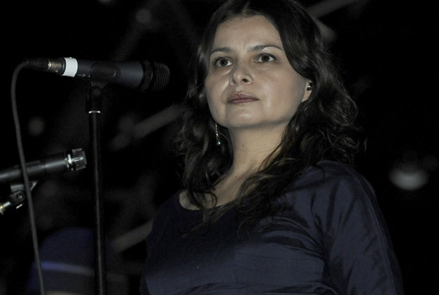 Also want to wish happy birthday to Hope Sandoval of Mazzy Star! 