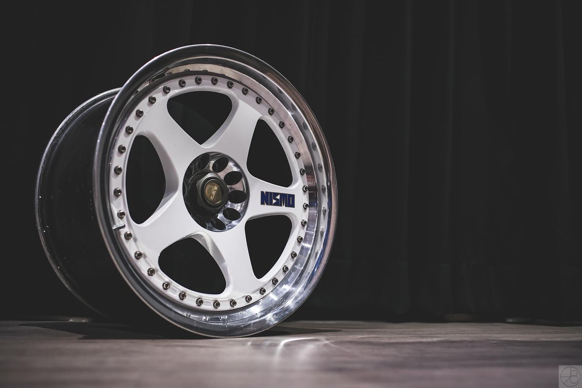 Inspire78Studio's tweet photo. Rays x Nismo LMGT1 For Nissan R33 400R 

#Nissan #LMGT1 #Rays #Nismo #omorifactory #R33 #Skyline #GTR #400R #Japan #JDMstyle #JDM #jdmfashion #oldschoolstyle #90sjdm #jdmwheels #Lifestyle #Classsic #Classicwheels #Honda #無限 #Wheels #Rims #90s #Race https://t.co/9zt4jhuil0