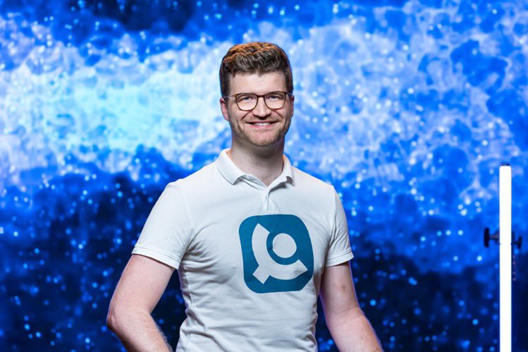 MetropolregionM's tweet photo. Der erste Gewinner des heutigen Abends steht fest! Der diesjährige Leipziger Städtepreis geht an die @eCoveryDE GmbH für die gleichnamige App, die professionelle Physiotherapie zu Hause ermöglicht!
Herzlichen Glückwunsch! #iq2021
Foto: Tom Schulze https://t.co/YAT9Gjk4rk