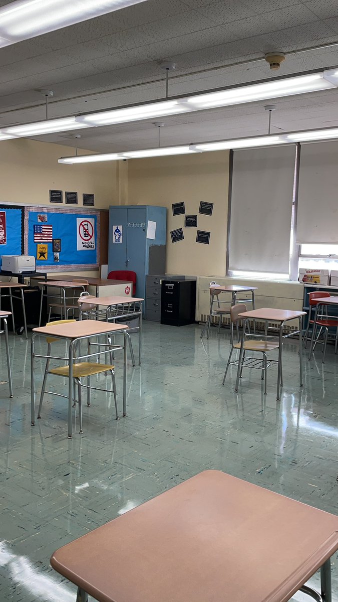 Renee DeLora tweet media