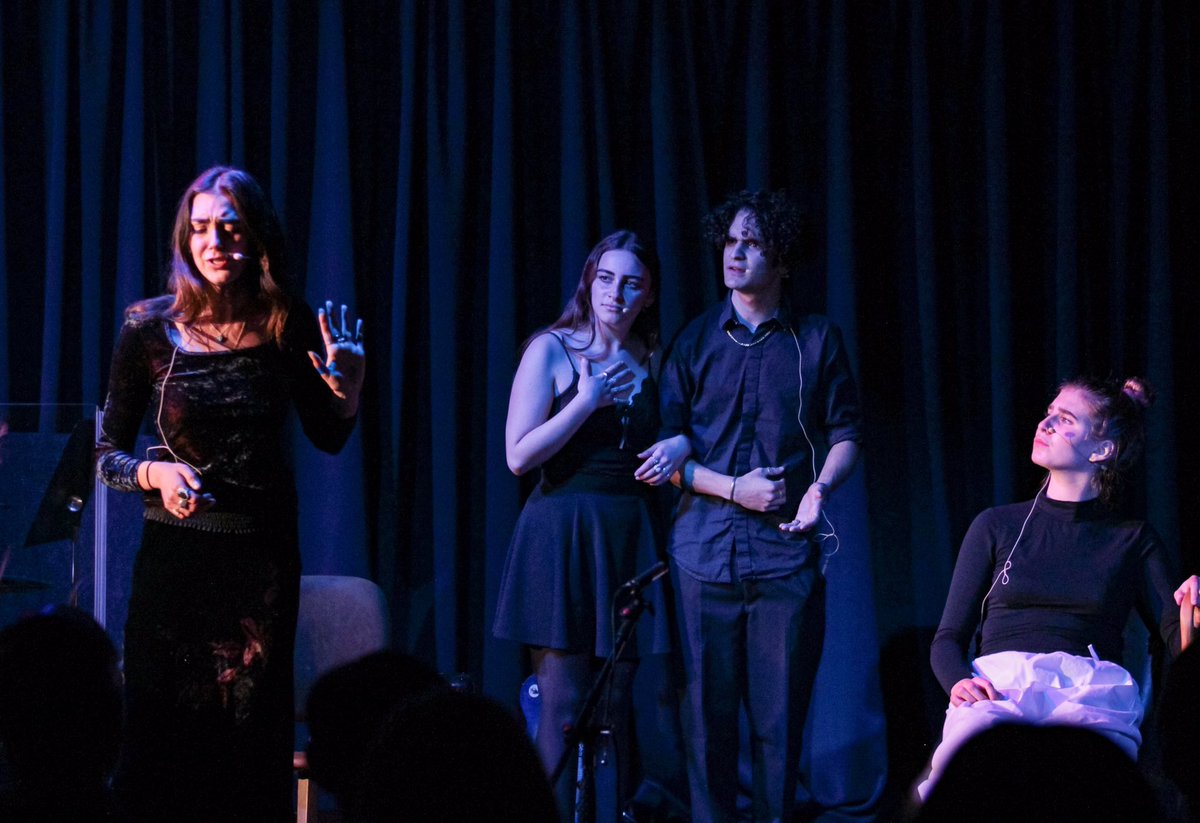 KewHouseDrama's tweet image. There are no words to express how amazed and grateful we are to these talented young performers who gave their all in the Senior Summer Showcase #ProudTeacher #KewHouseCreativity #KewHouseLovesTheatre