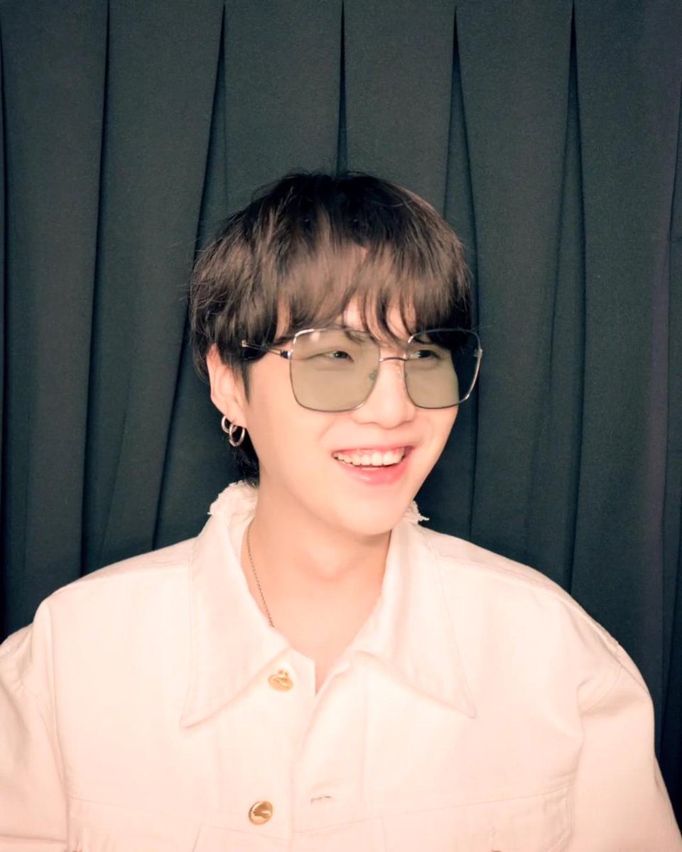 Bbyyoongie1's tweet photo. AKU TIDAK KUAAATTTTT
#SUGA #jimin #Namjoon #photoboth #λ°©νμλ
λ¨μκ° #minimoni https://t.co/XseYOF4f9B