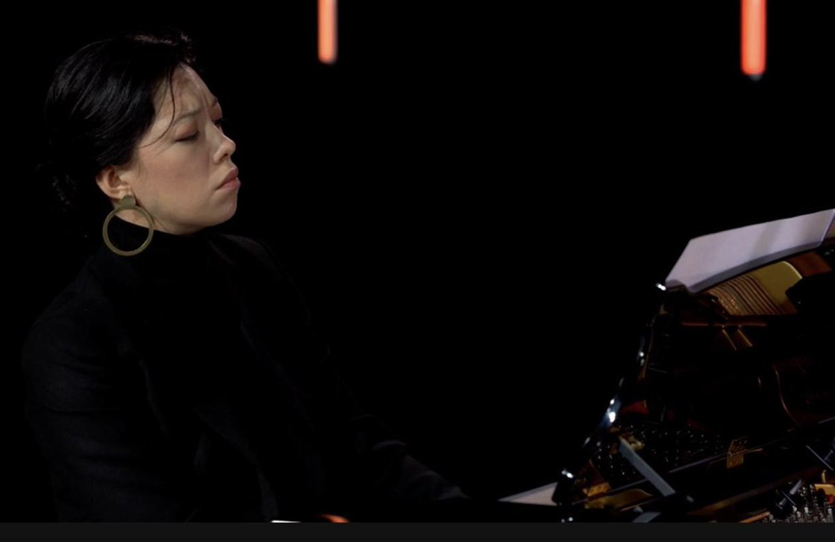 Emily D'Angelo tweet media