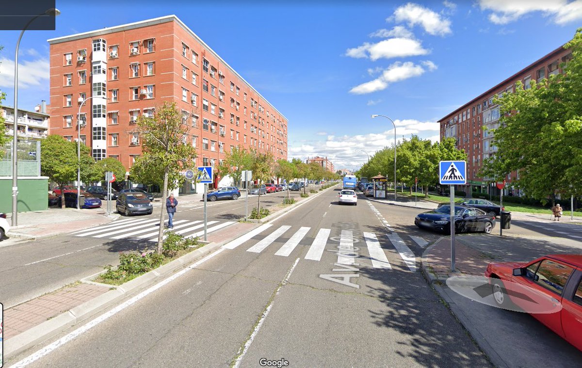 Wannsee4761's tweet photo. 🚨🚨 ATENCIÓN🚨🚨
#Atropello con fuga en @MADRID ayer sobre 21:50 Calle Orovilla 63.  
Victima, de 14 años, se encuentra en #UCI Hospital Infantil Niño Jesús
Se solicita colaboración ciudadana: Información por MD o 📞 @guardiacivil @policiademadrid @policia  Por favor RT 
GRACIAS https://t.co/Xhl6vv2jvQ