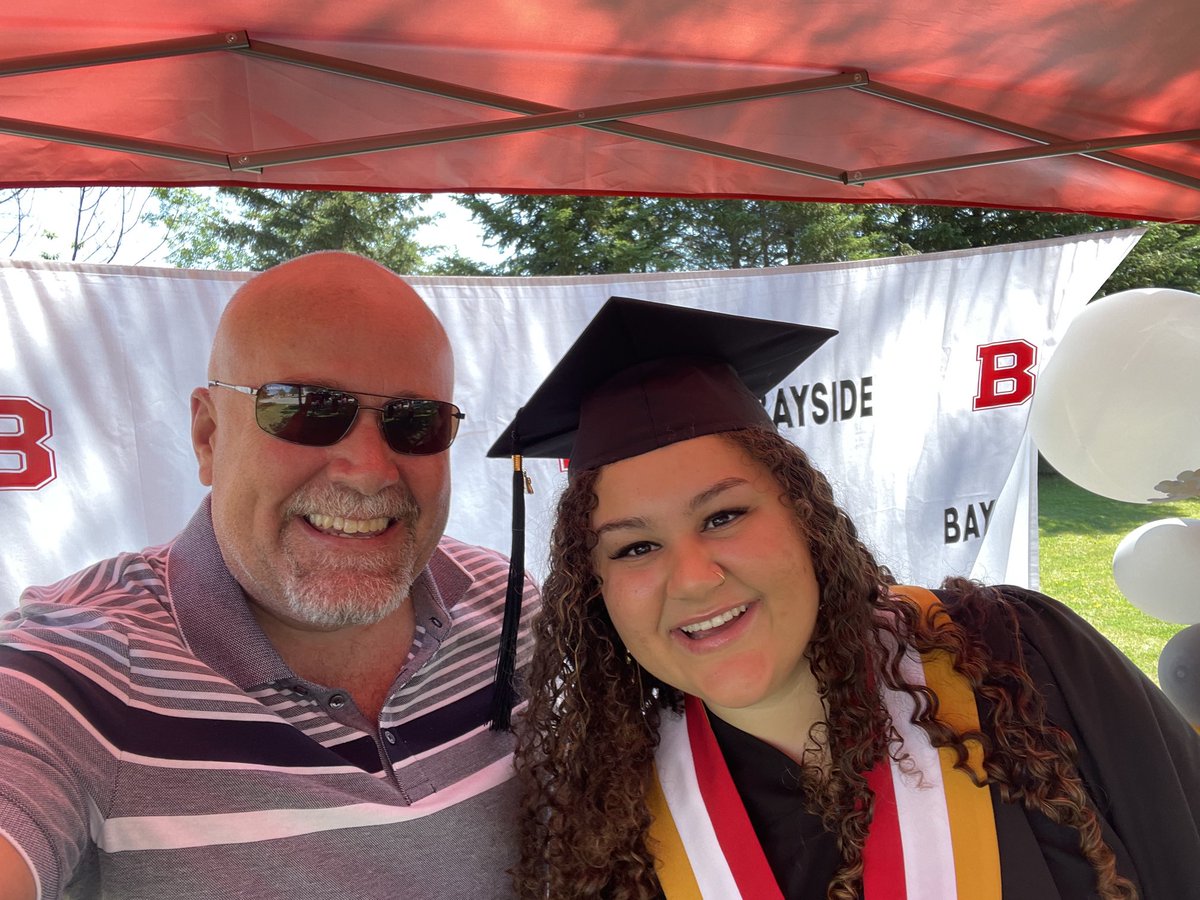 ToddSmithCANDU's tweet image. Congratulations to my daughter Reagan on graduating as an Ontario Scholar at Bayside Secondary School today. We’re so proud of you!!!