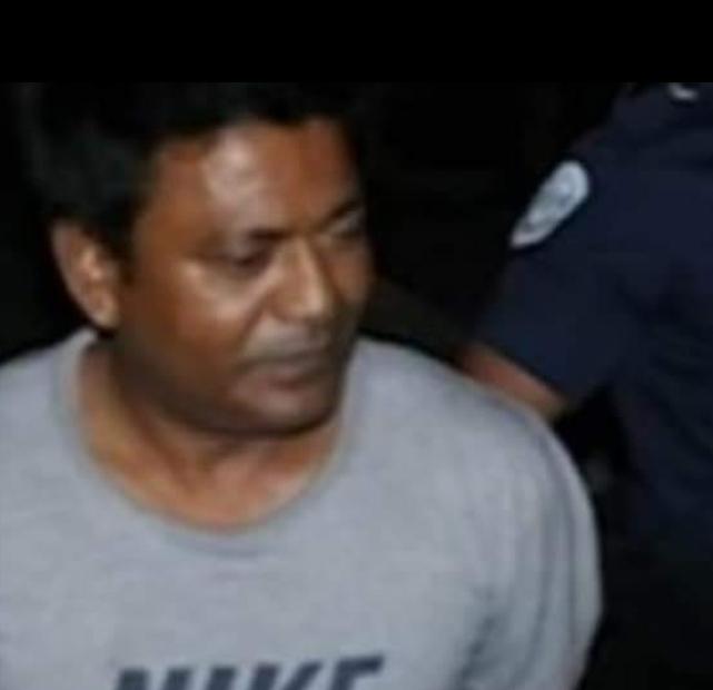 Ali59681228's tweet photo. Mi qaumuge leadership gai mithbee Webcam jessi meehunnaai Hondaidhoo in hayyaru kuri meehun.. mee tho leadarunnakee?. #wakeUpMaldives #SaveAddu #fromindia #SaveMaldives #fromMdp #IndiaOut @mdpshippe @MDPSecretariat @TakaneyOfficial https://t.co/8OYG08Ap6A