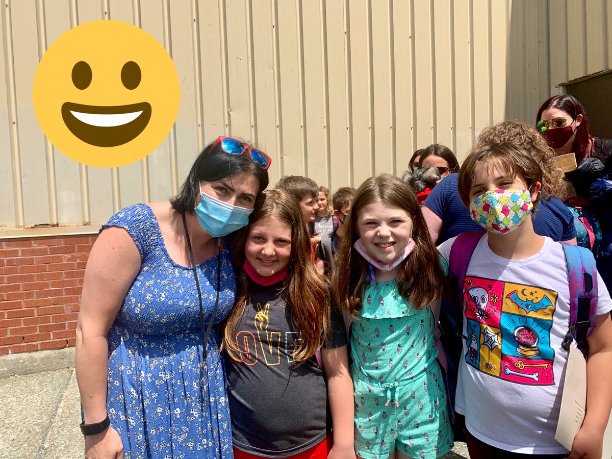 Chrisonrock's tweet photo. @LanaTaylorCHE @cowanelementary thank you for a wonderful school year! Simply amazing teacher and staff!! https://t.co/gd1gHhS2mJ