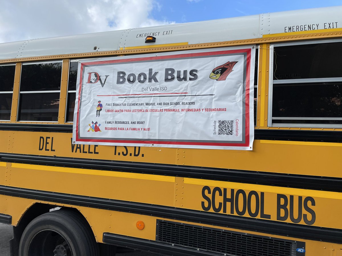 DVISD_EdTech's tweet photo. We have so many books and snacks to share with our @DelValleISD community! Come find a #DVISD_BookBus! #DVProud @DVISD_ELAR @DVISD_SES https://t.co/s3vmUK33Pa