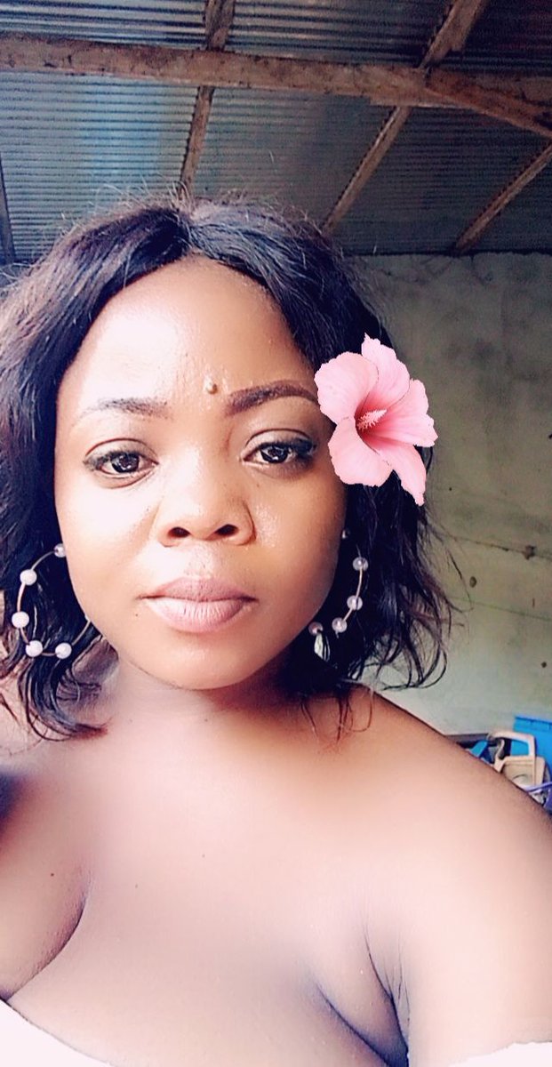 PrettyVidash's tweet photo. Problem no dey finish
We 4 enjoy life oo
#bosslady
#bhimtodeworld
#prettyvidash https://t.co/YCW2pasT2Y